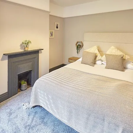 Host & Stay - Olivia, Queens Road Apartment Apartment